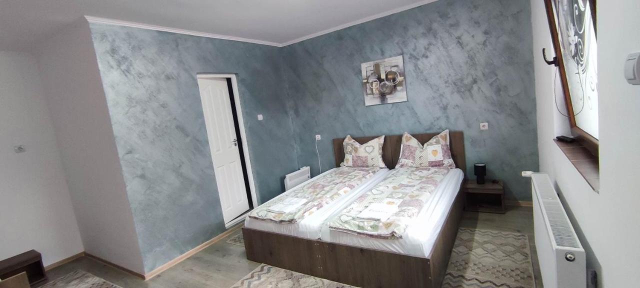 Farkaslaki Panorama Vendeghaz Hotel Lupeni  Bagian luar foto